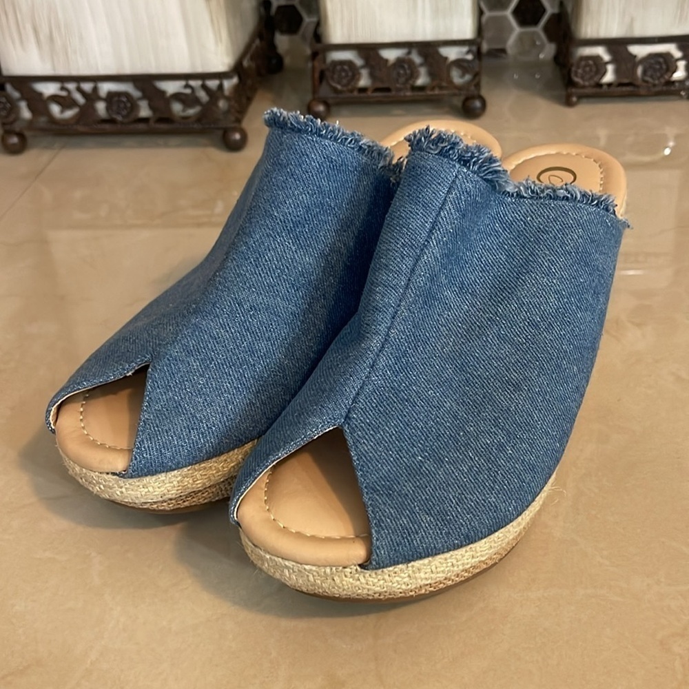 C Comfort  Blue Denim Wedge Casual Slides Size 8W